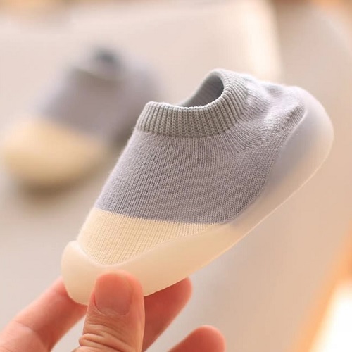 Zapato antideslizantes para bebé | Yo Compro Express